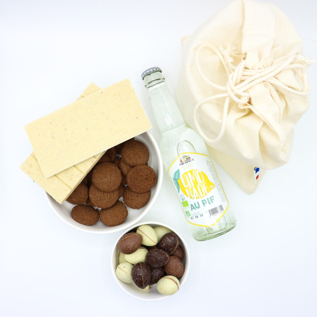 Coffret cadeau gourmand La Consignerie : sachet, biscuits, chocolat et limonade